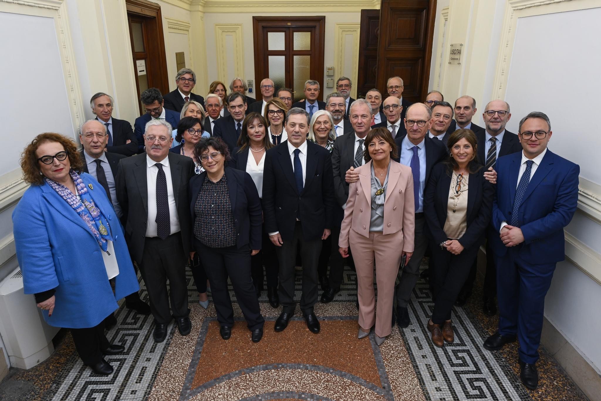GLI AUGURI DI AGI AL NEO PRESIDENTE DEL CONSIGLIO NAZIONALE FORENSE, FRANCESCO GRECO, AI NUOVI VERTICI E A TUTTE LE CONSIGLIERE E I CONSIGLIERI DEL CNF